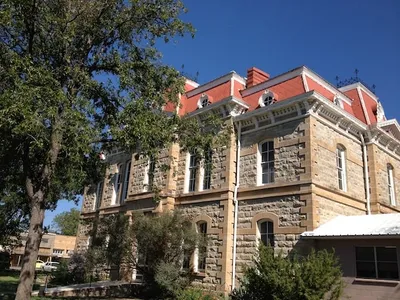 Exterior paint on municipal building